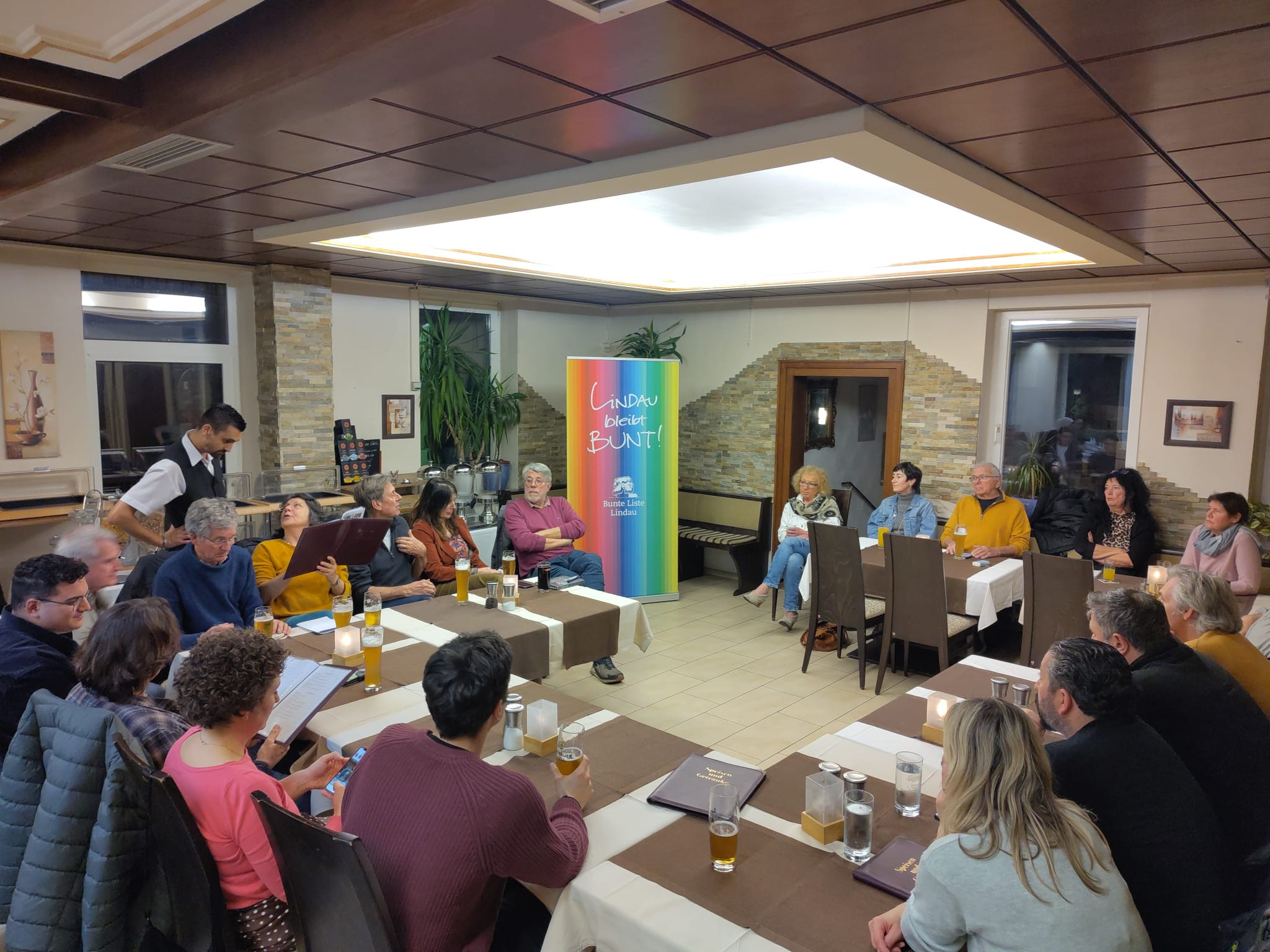 Seit 1981 im Gespräch – Sonntagssitzung der Bunten Liste tourt durch die Stadtteile